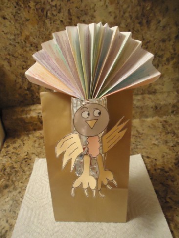 turkey toliet paper roll craft, turkey toilet paper roll, thanksgiving turkey craft, crafts for thanksgiving, 