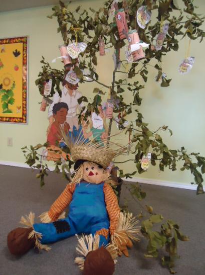 Fall Scarecrow Tree Idea